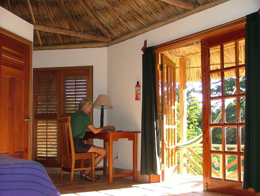 Tanager RainForest Lodge 37/64