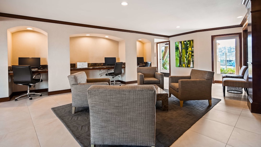 Best Western Plus Island Palms Hotel & Marina 36/46