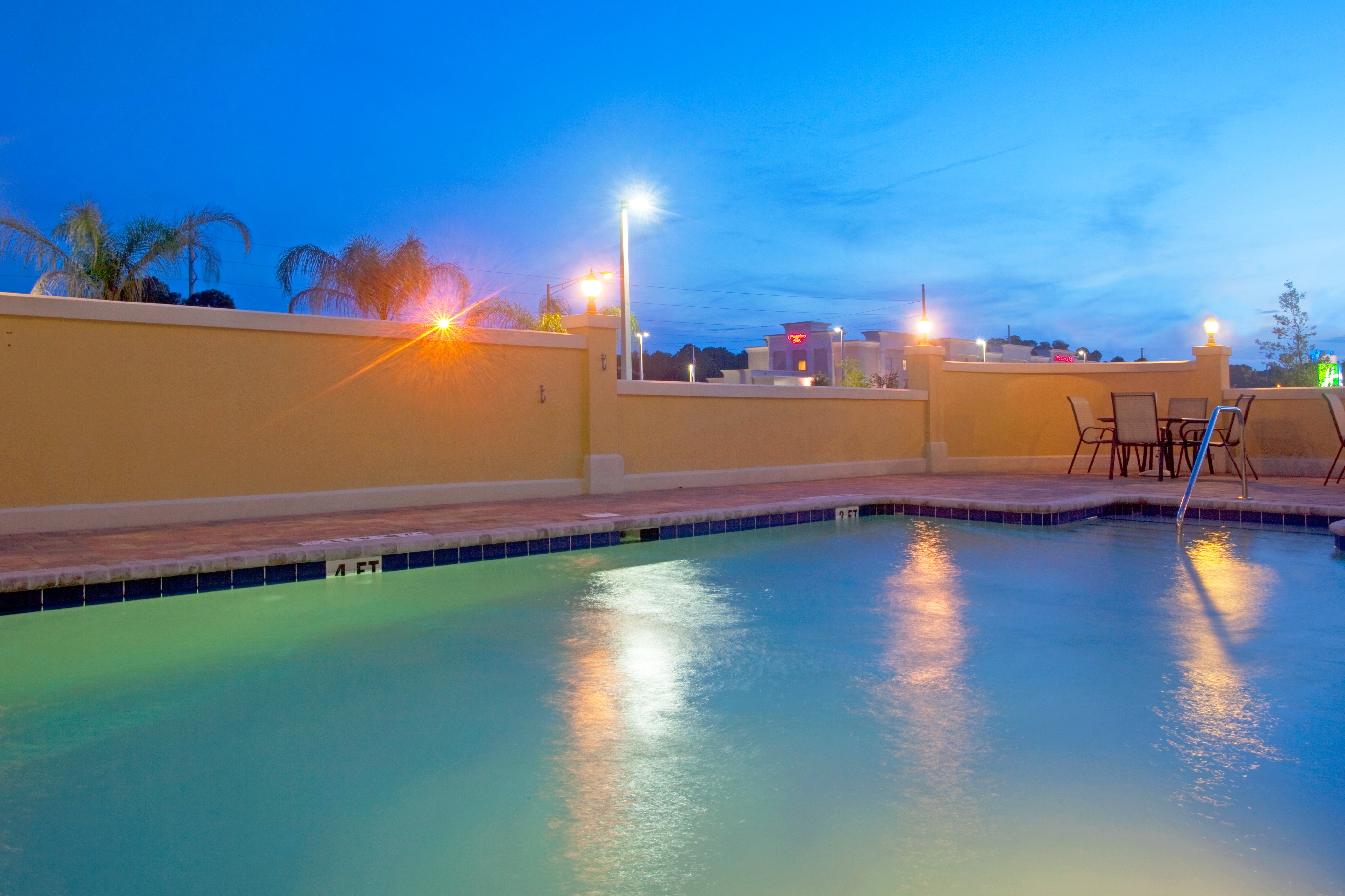 Holiday Inn Express Hotel & Suites Chaffee - Jacksonville West 47/49