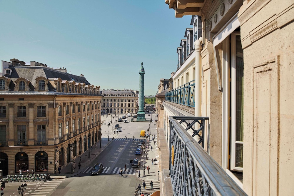 PARK HYATT PARIS VENDOME 66/71