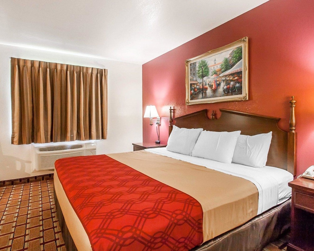 Econo Lodge Dexter MO 11/26