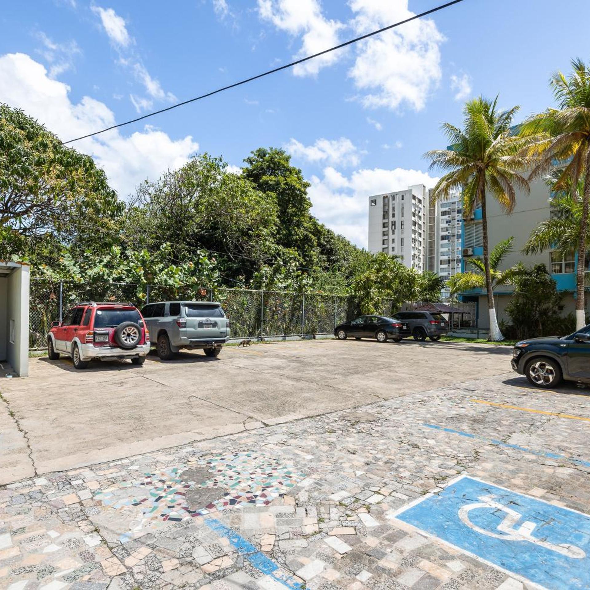BORINQUEN BEACH INN 30/39