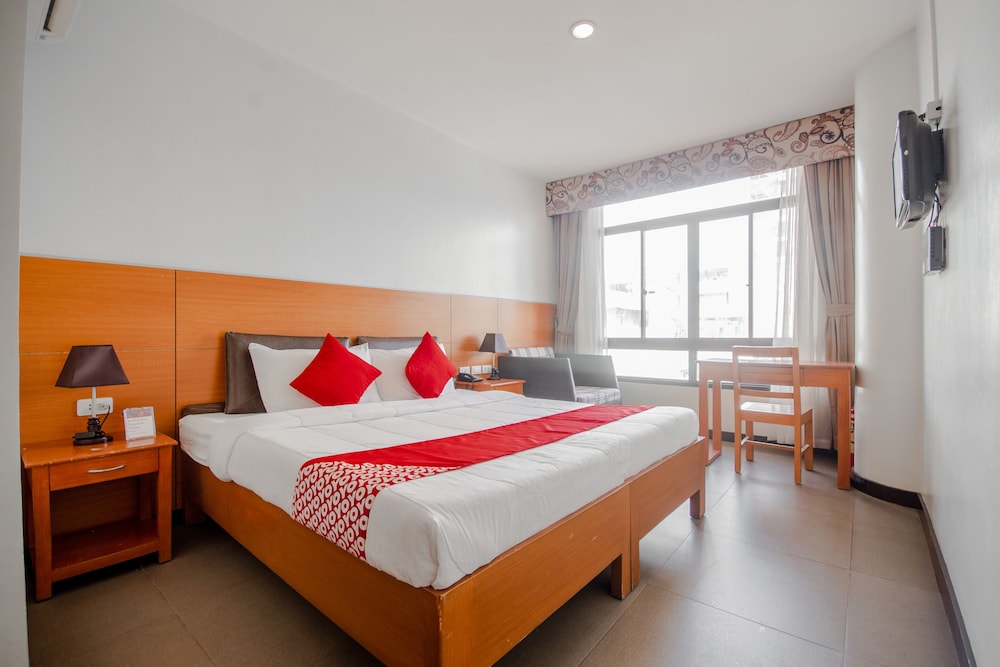 Fuente Oro Business Suites 20/68