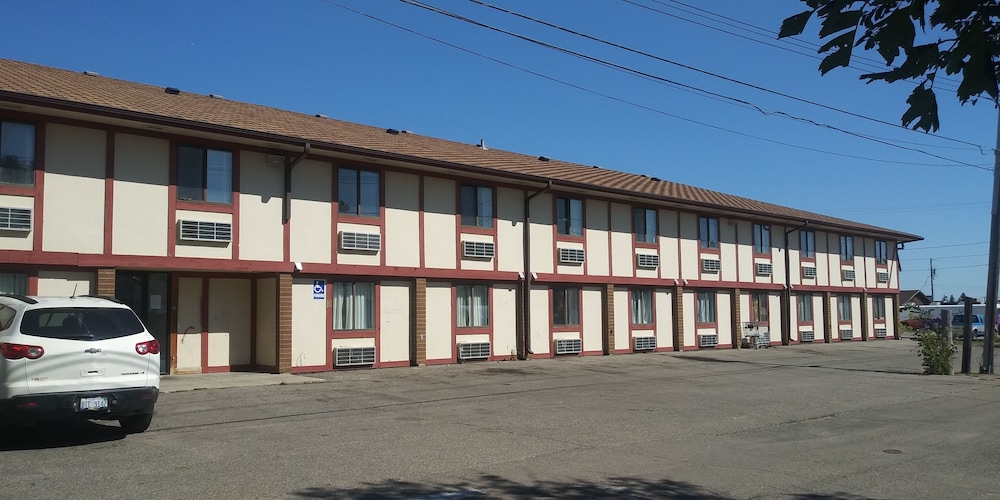 Guest Lodge 9/70