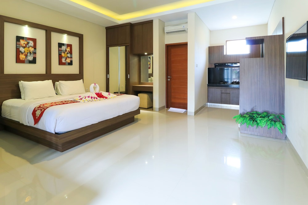 1 BEDROOM, VILLA