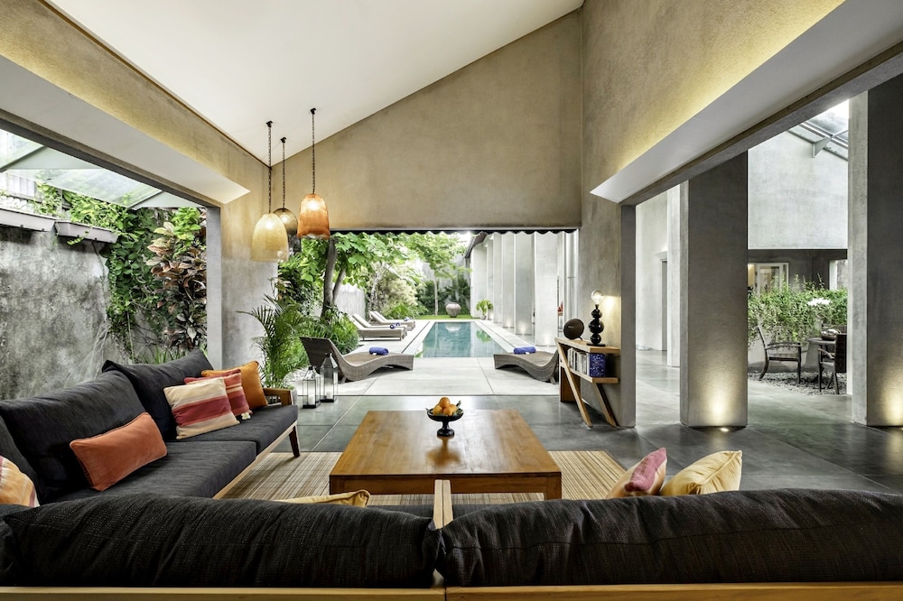 Mayaloka Villas Seminyak 54/76