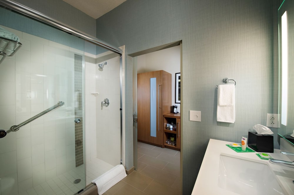 Hyatt Place Savannah Airport 4/54