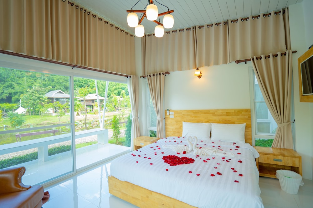 The White House Boutique Chiangrai 11/62