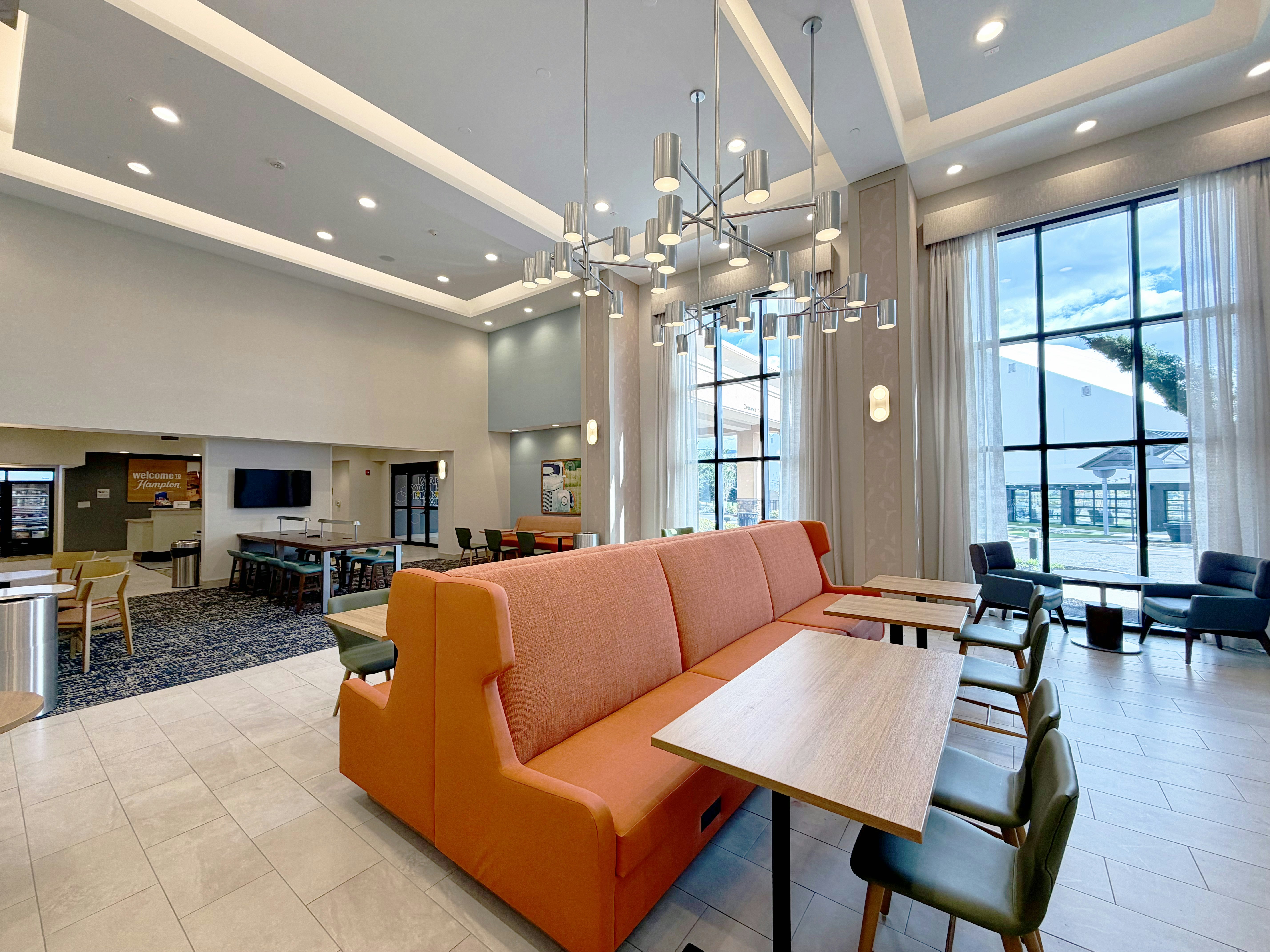 Hampton Inn And Suites Robbinsville 41/57