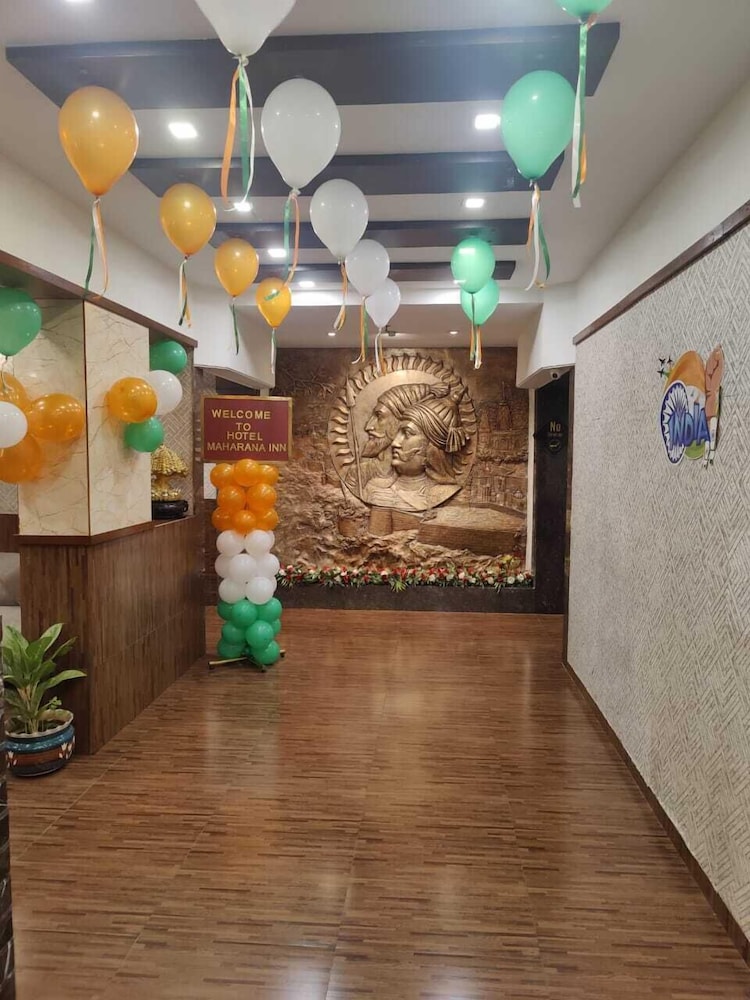 HOTEL MAHARANA INN 7/50