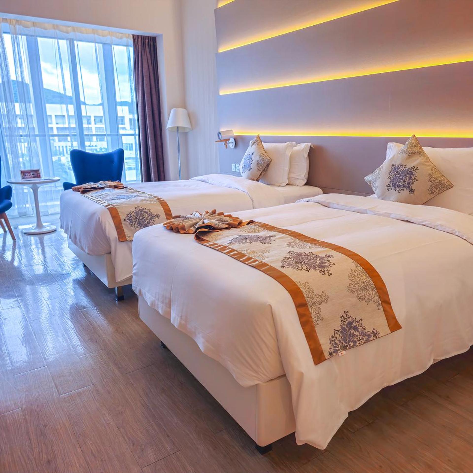 Sanya Phoenix Airport Hotel 16/86
