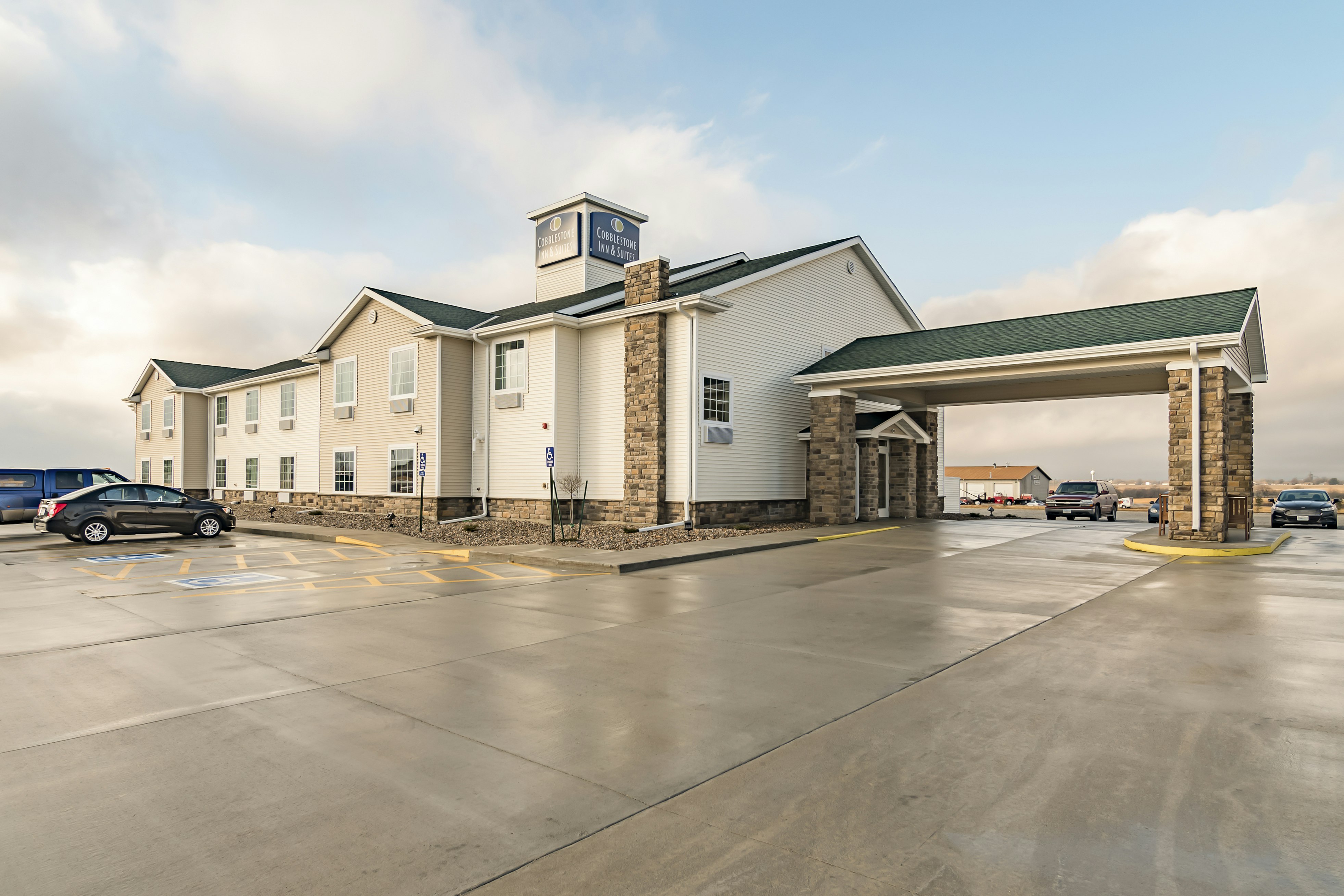 Cobblestone Inn and Suites Lamoni 44/50