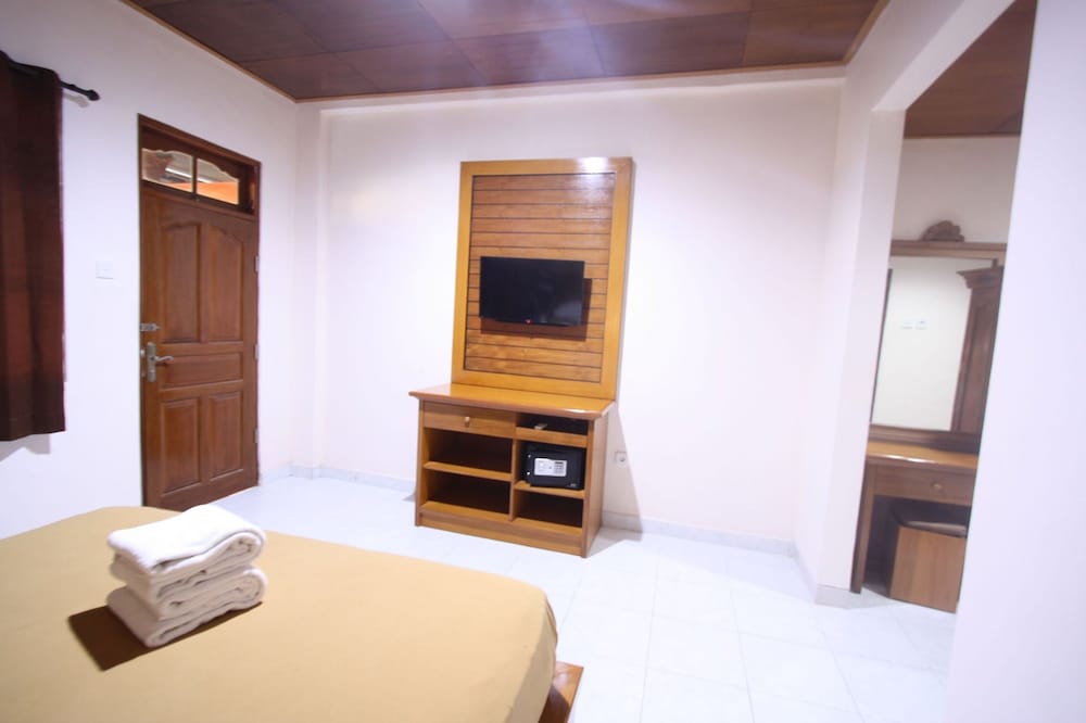 Suka Beach Inn 15/65
