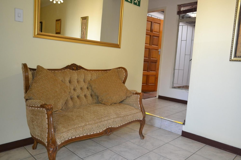 Kamogelo Guest House 2/47