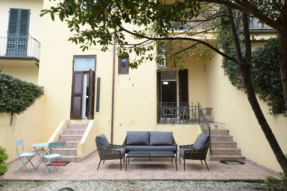 Palazzo Oliveto 52/60
