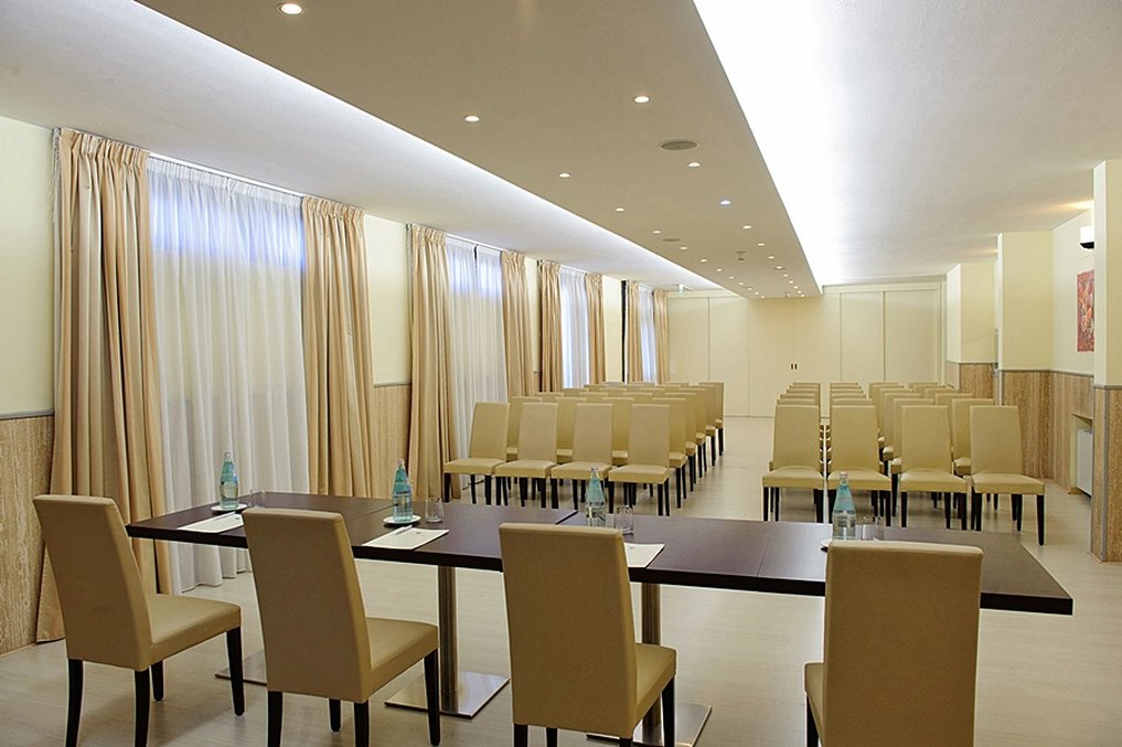 Executive Siena 33/42