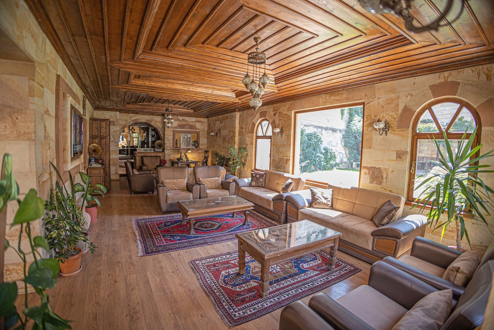 AKUZUN HOTEL 43/65