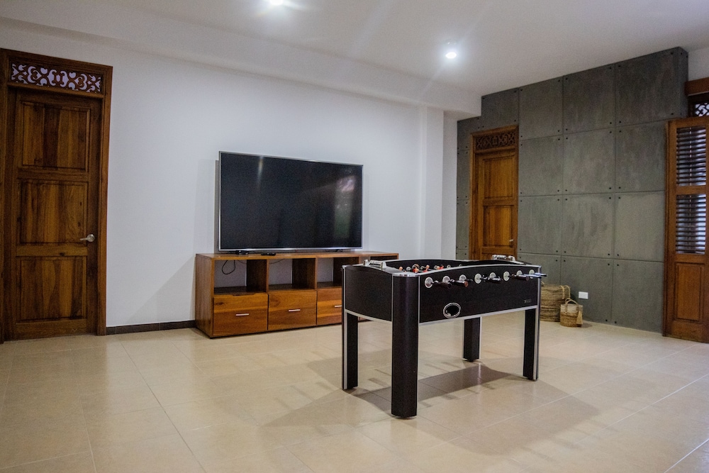 La Herencia Hotel 3/55