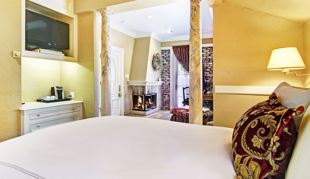 Inn at Depot Hill 34/76