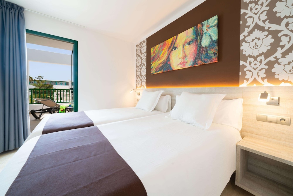 Galeon Playa Apartments 26/78