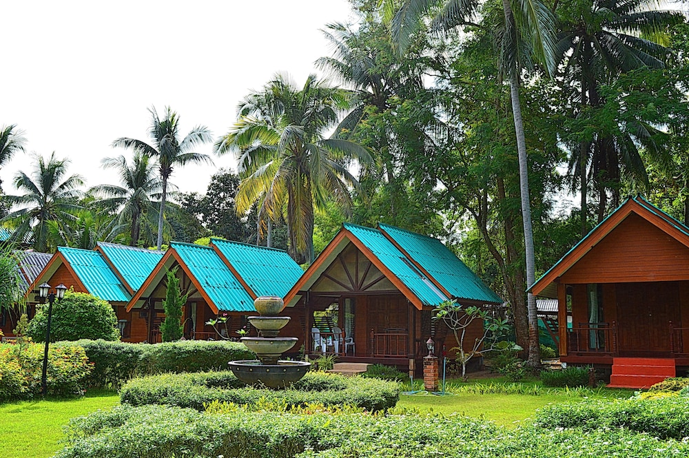 Sayang Beach Resort 54/60
