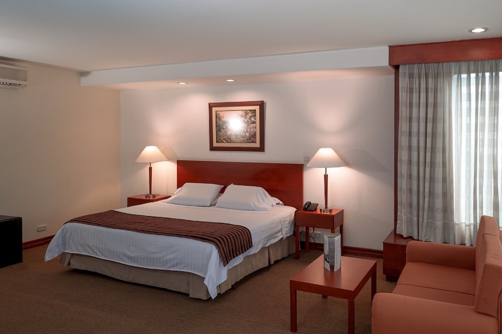 EXECUTIVE, DOUBLE BED