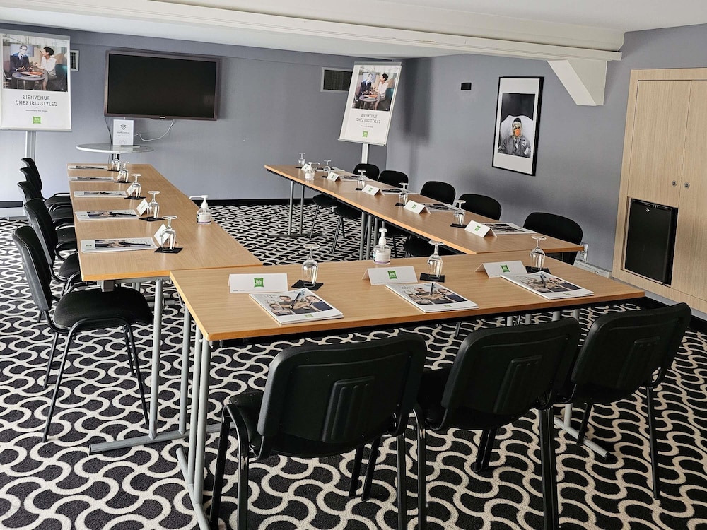 Ibis Styles Dijon Central 63/68