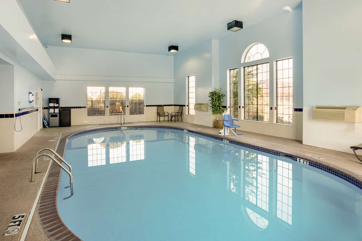 Best Western Plus Lonoke Hotel 21/32