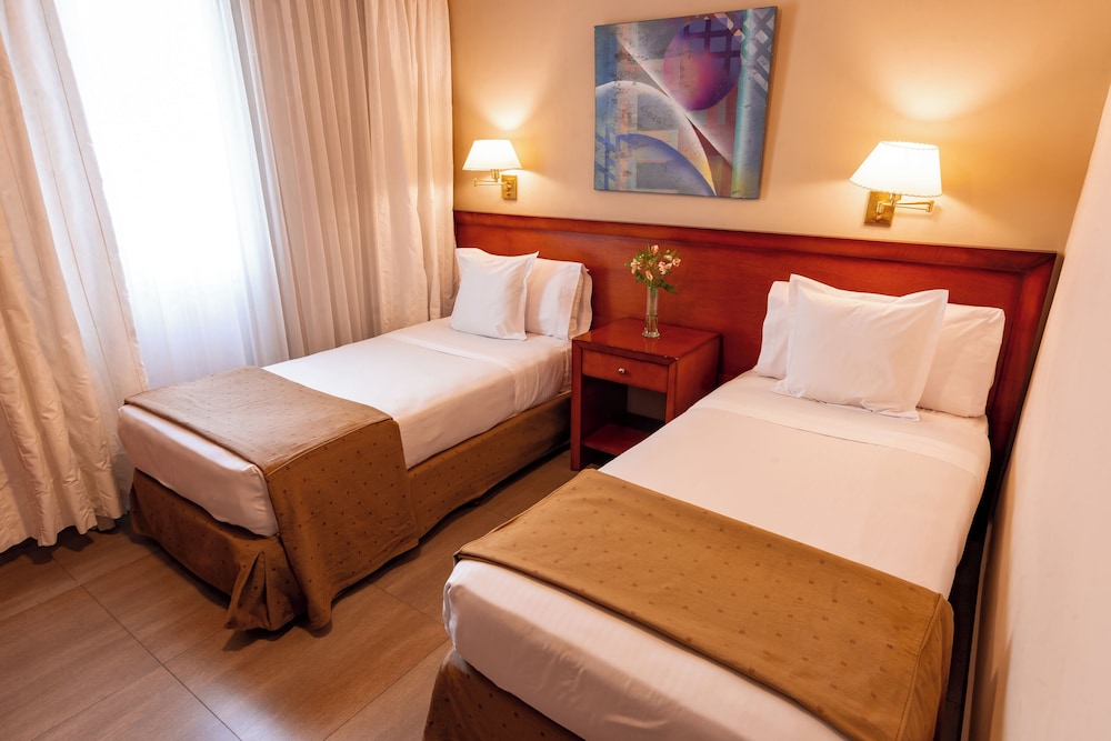 Comfort, Twin Beds