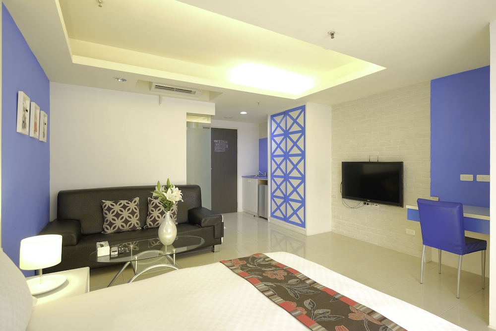 Lj Hotel 7/65