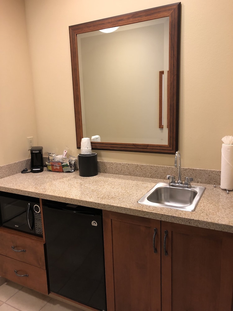 Hampton Inn & Suites Green River 30/34