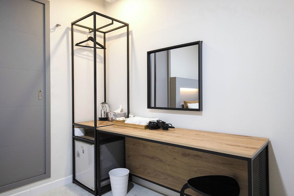 HOTEL RIVERSIDECOZY 50/50