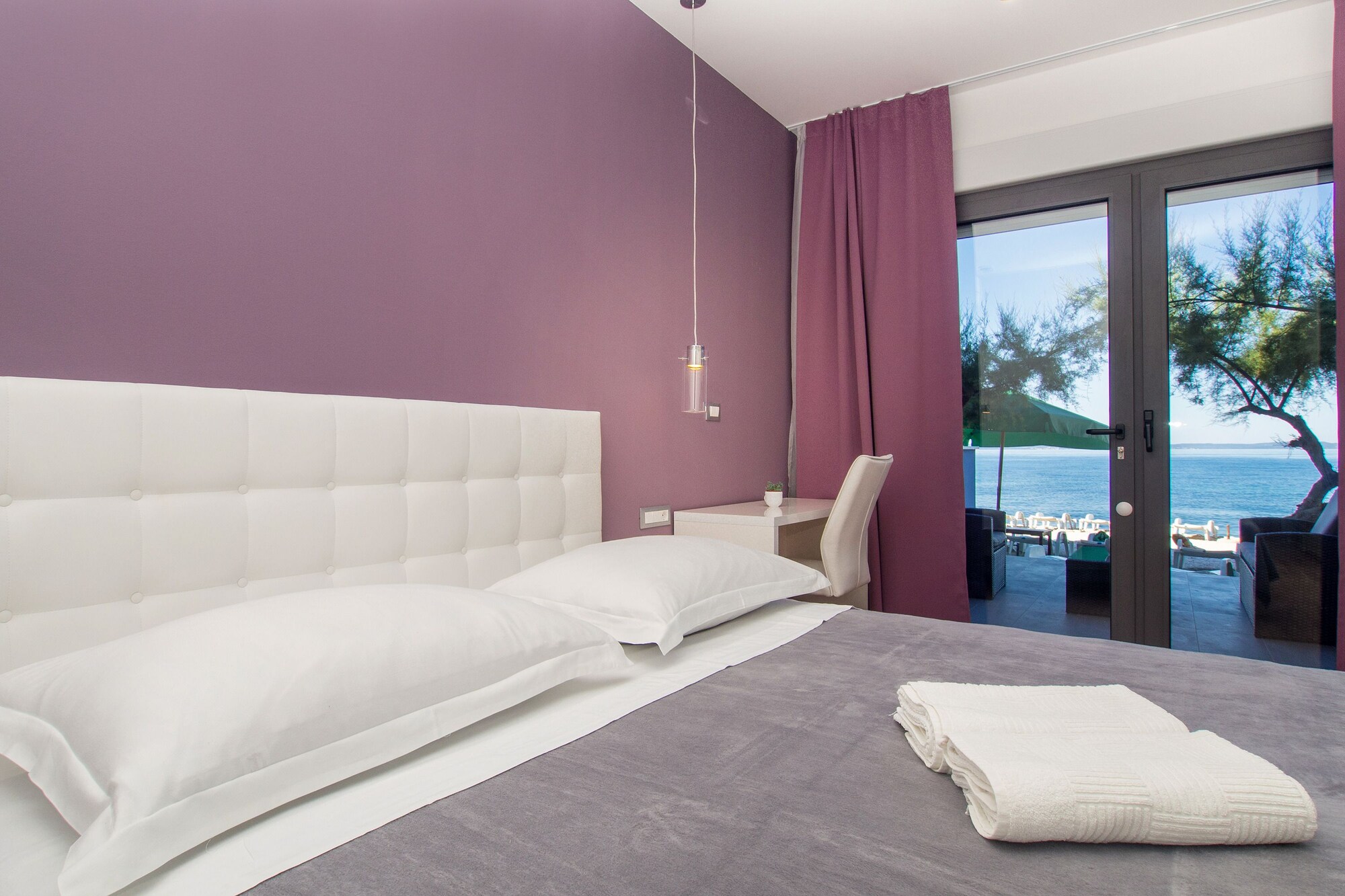 DELUXE, DOUBLE BED, SEA VIEW, TERRACE