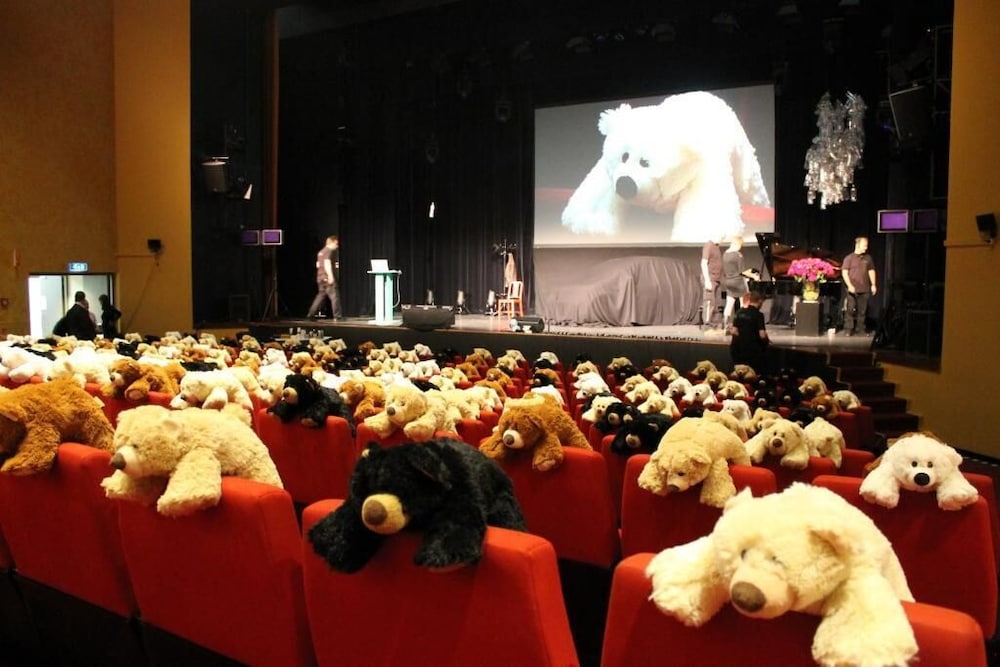 Hotel Theater Figi 16/39