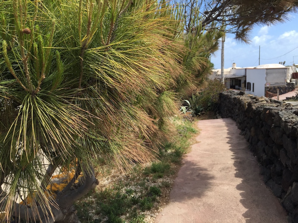 I Dammusini Di Pantelleria 34/50