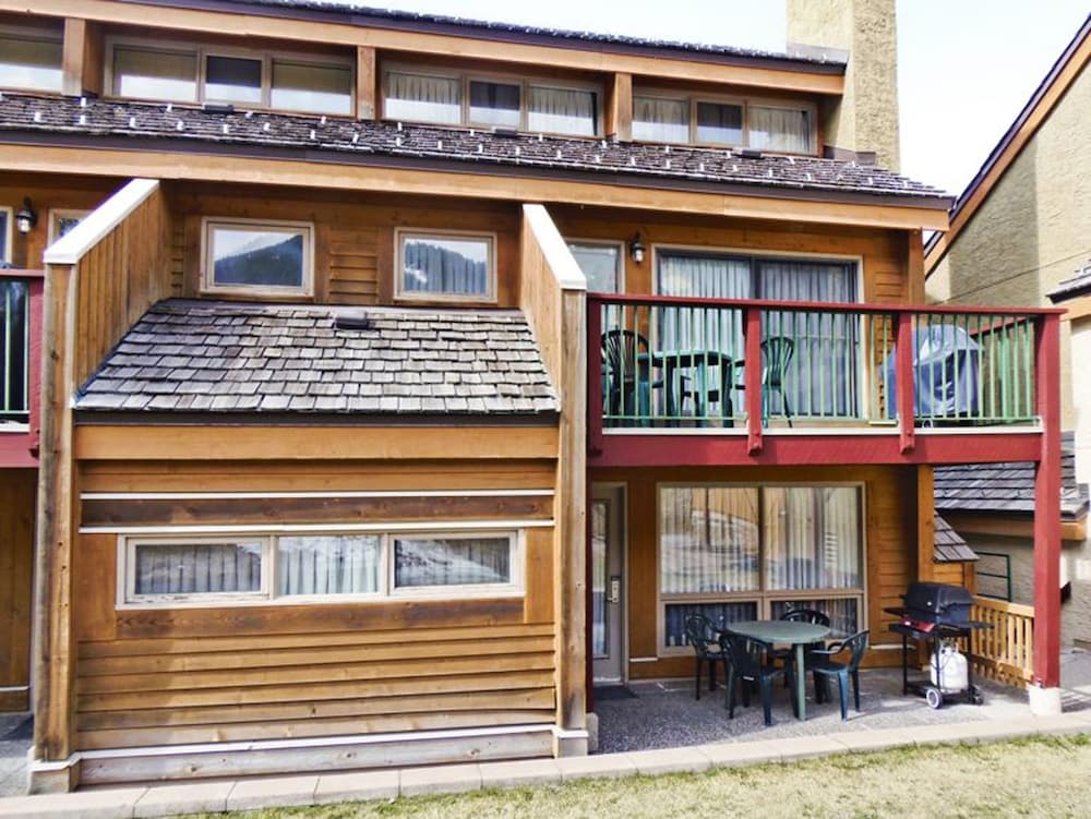 Panorama Vacation Retreat at Horsethief Lodge 8/70