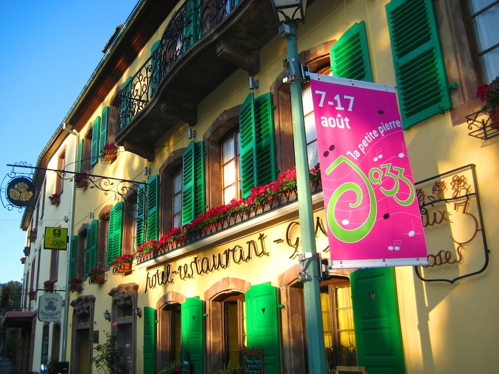 HOTEL AUX TROIS ROSES 3/54