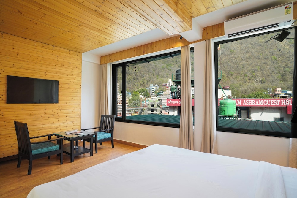 Hotel Ishan A Riverside Retreat 7/15