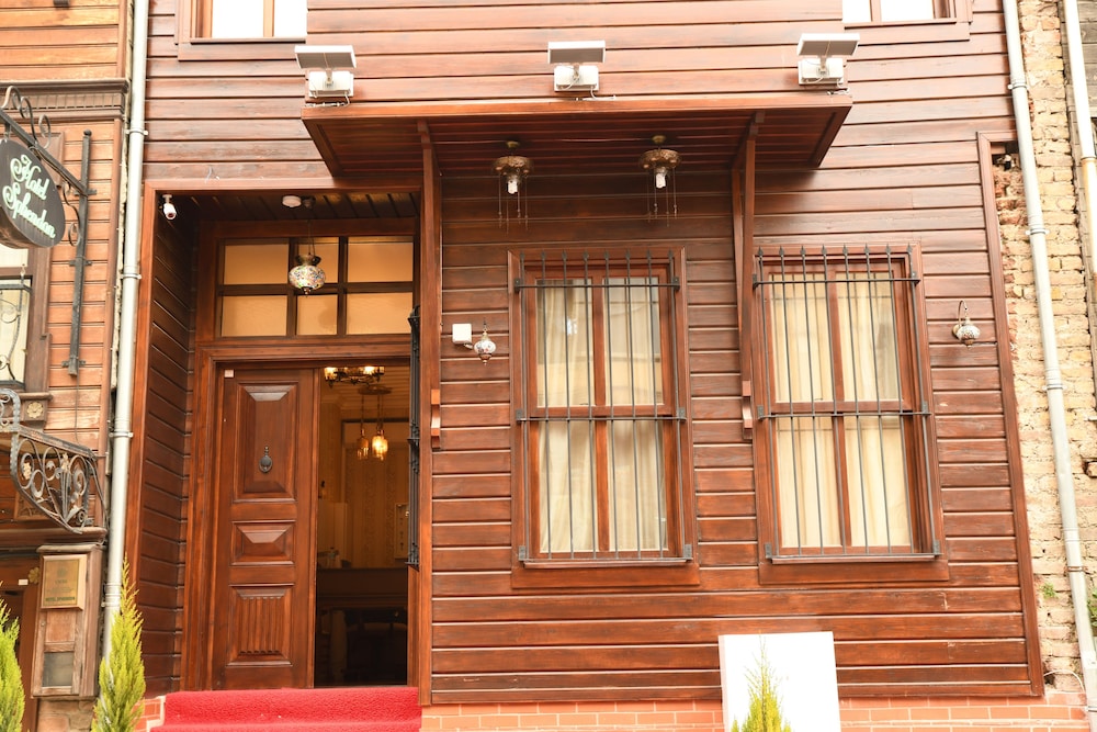 Nuray Hotel 7/54