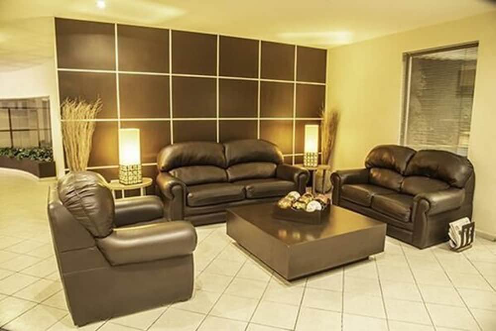 American Inn Hotel Suites Hidalgo Del Parral 37/45