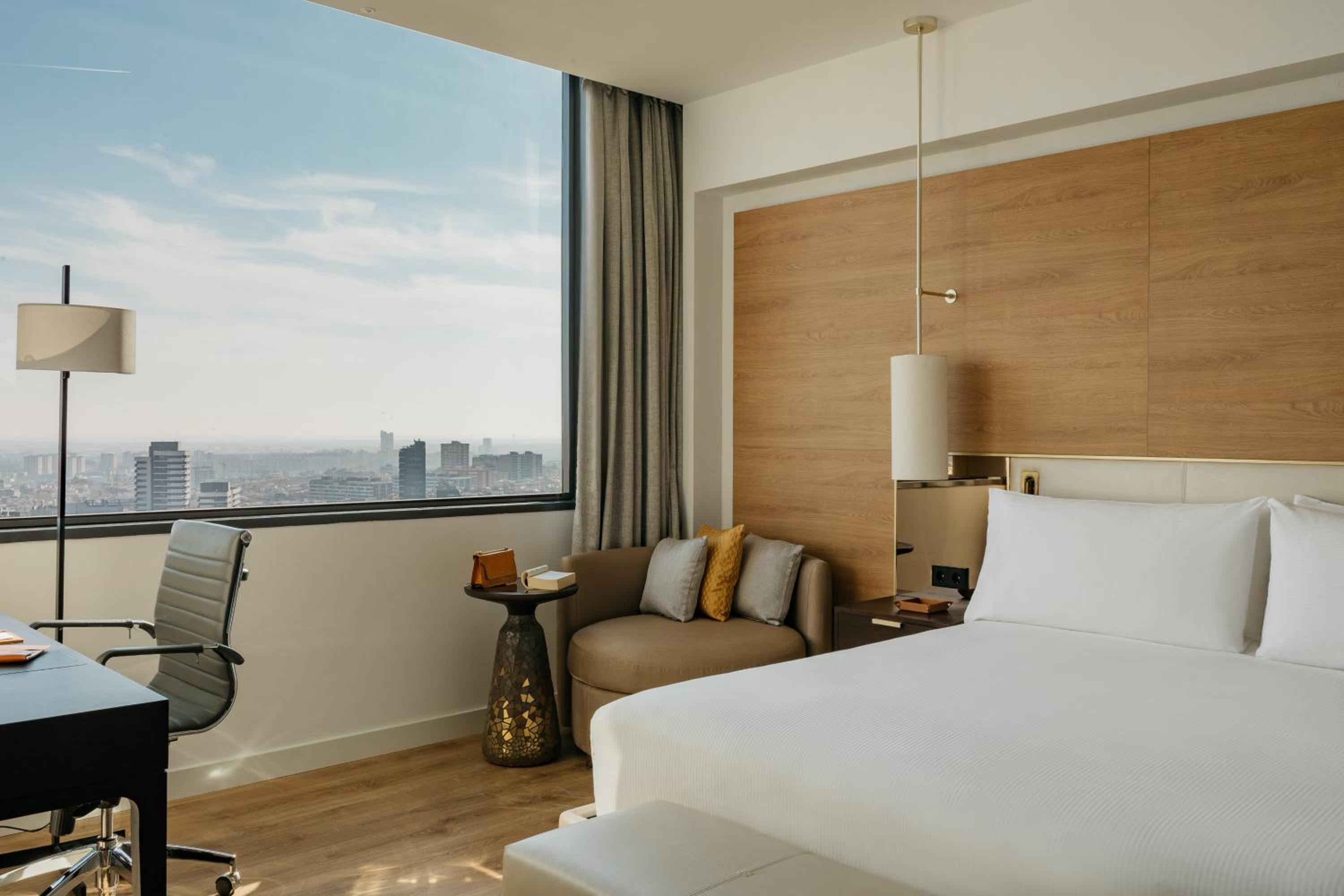 1 Bedroom, Red Level, Melia, Suite