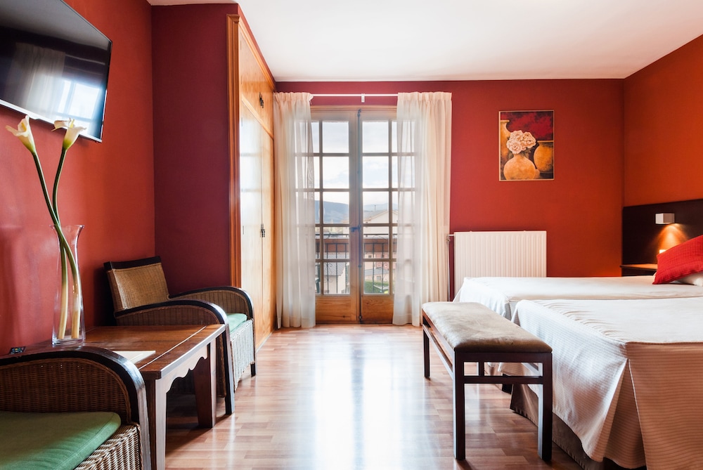 Hotel Esquirol 11/41