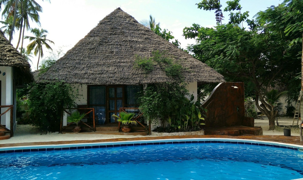 Sea View Lodge Boutique Hotel 67/76