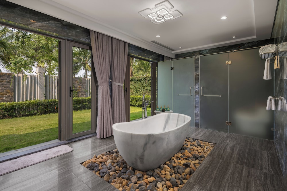Silk Sense Hoi An River Resort 45/88