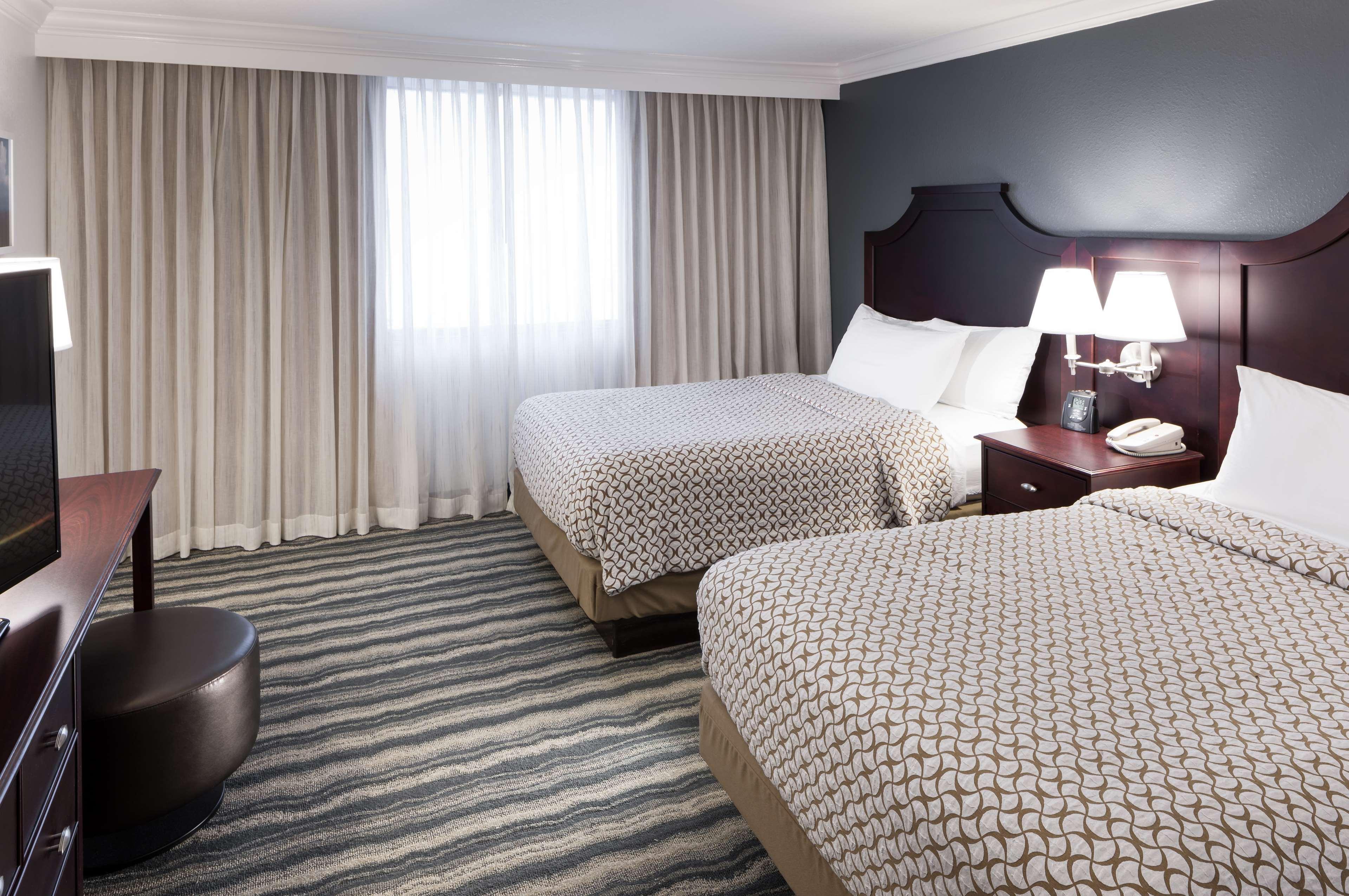 2 ROOMS, SUITE, 2 DOUBLE BEDS