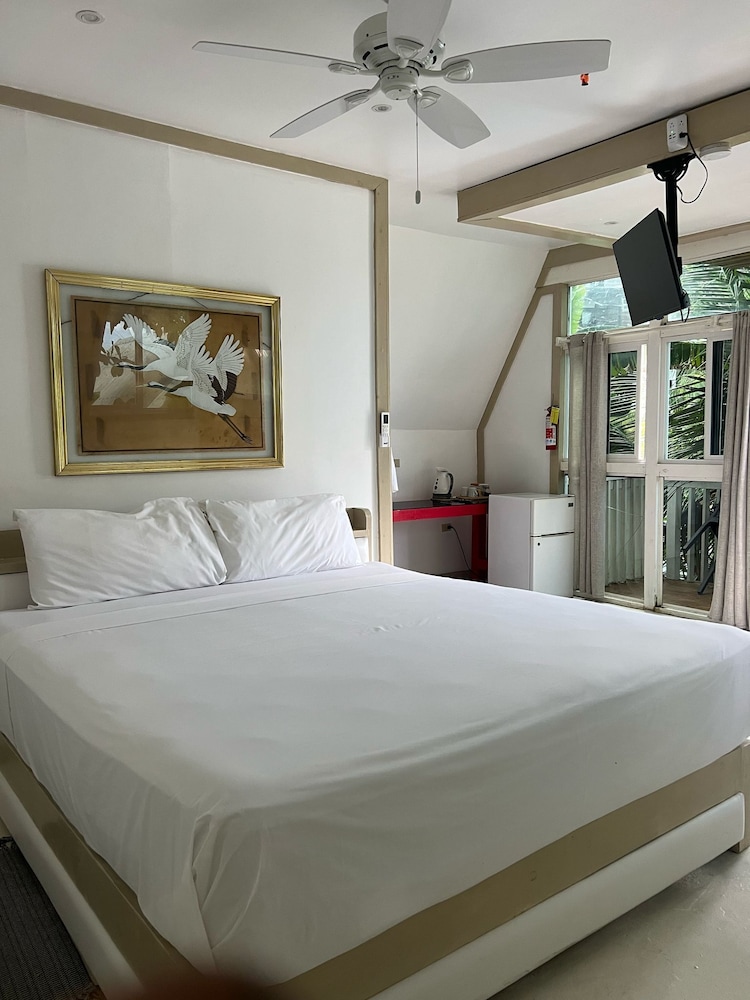 Sea, Dream, 2 King Beds