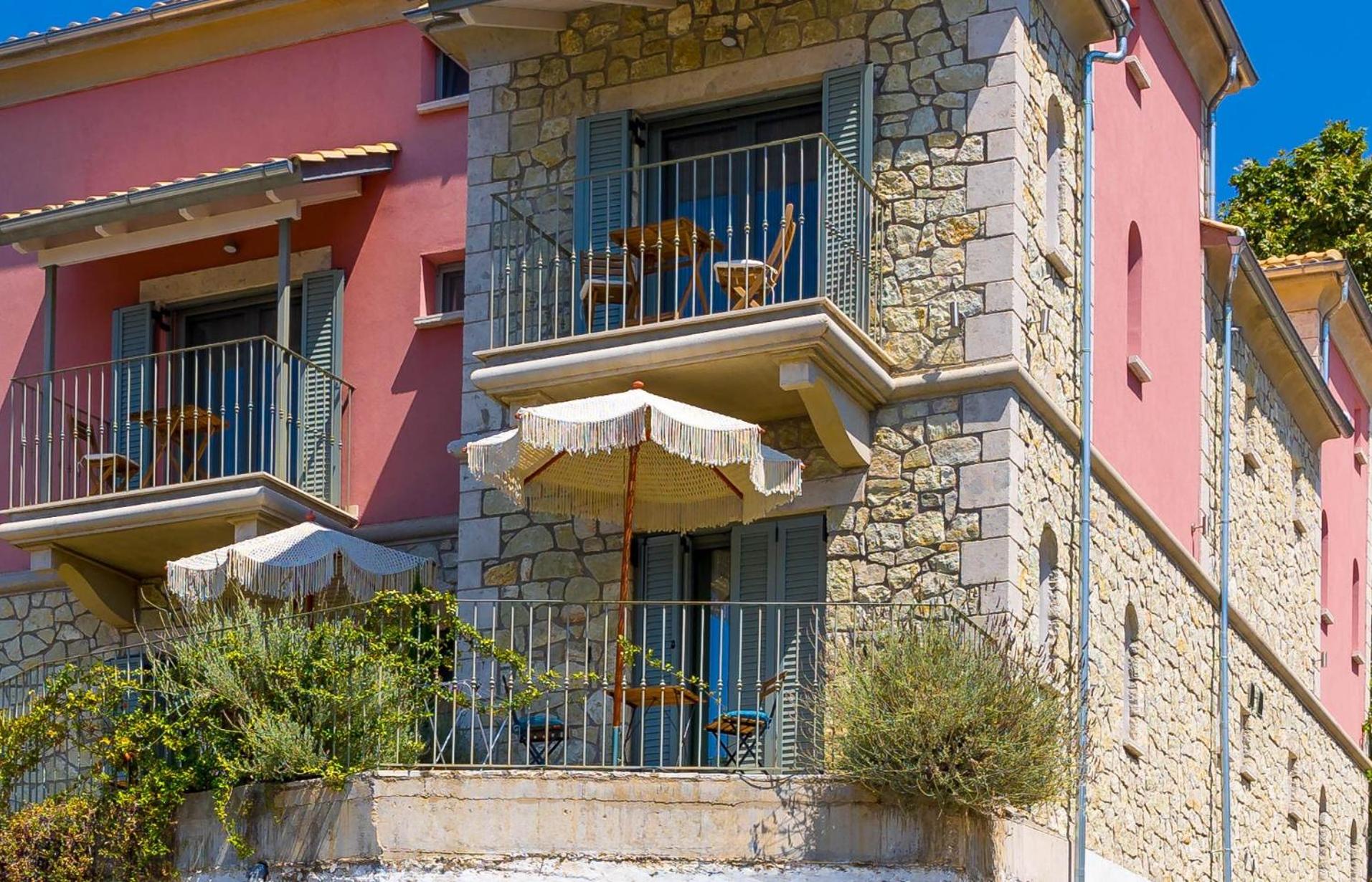 Pargamondo Countryliving in PARGA