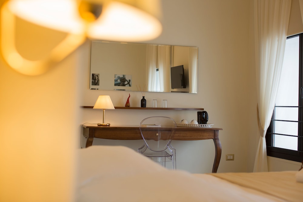 Neapolitantrips Hotel Royale 19/36