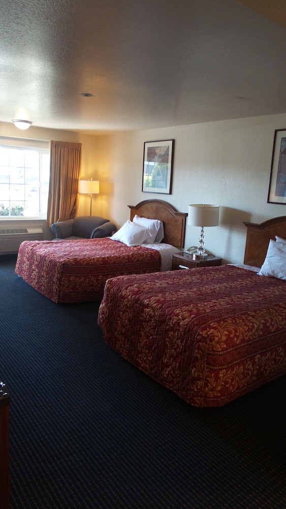 Holiday Motel Oakdale 17/66