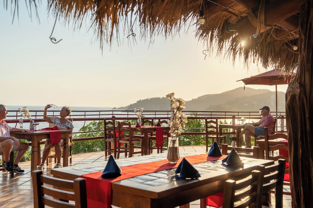 Catalina Beach Resort 37/50